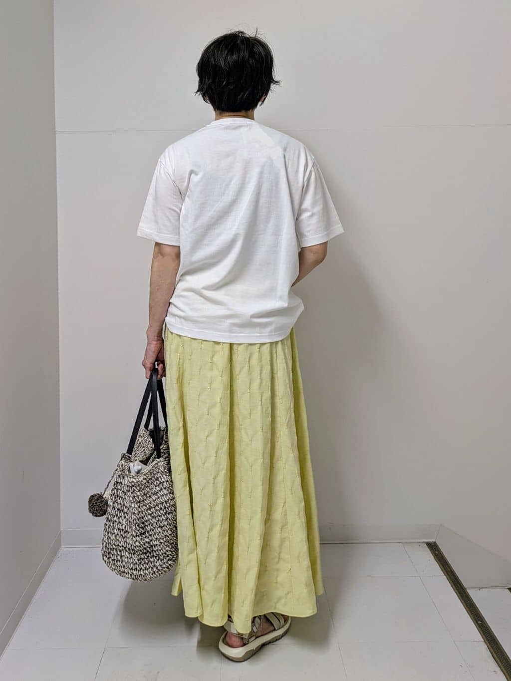 Asaさんの「Dessin｜ロゴ刺繍Tシャツ」を使ったコーディネート