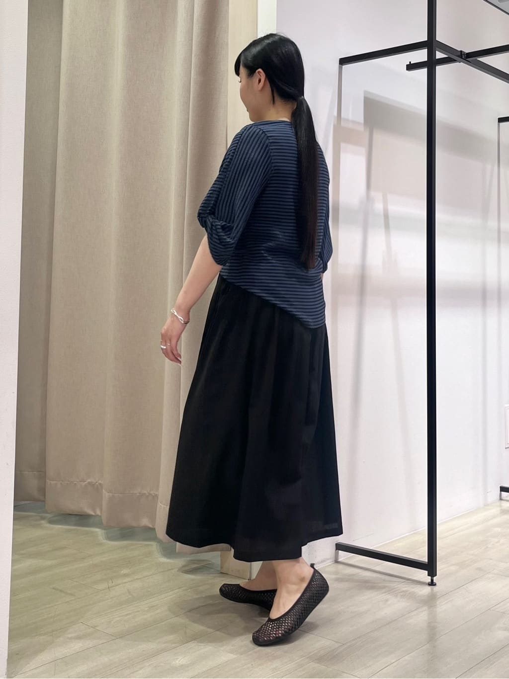 hasuさんの「INDIVI｜【UVケア／吸汗速乾】凹凸素材ねじり袖トップス」を使ったコーディネート
