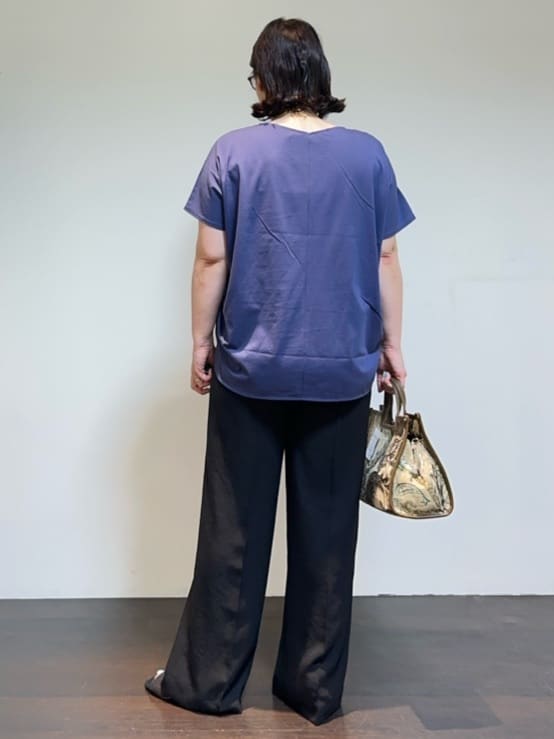 Asamiさんの「UNTITLED｜【接触冷感/洗える】Vネックコットンプルオーバー」を使ったコーディネート