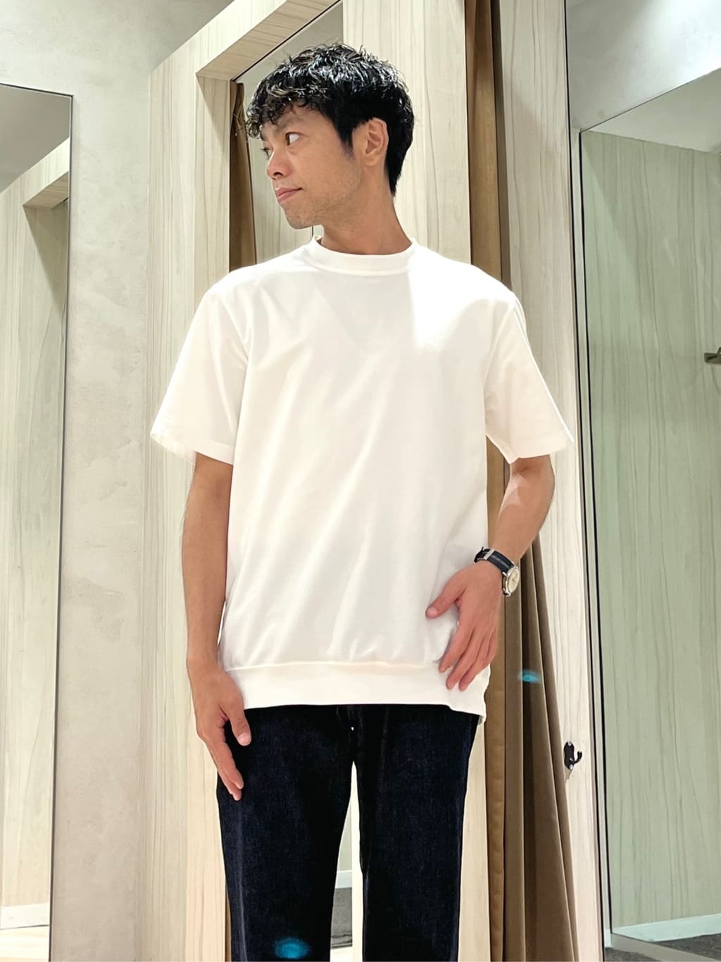 URAさんの「TAKEO KIKUCHI｜【抗菌防臭／5サイズ展開】ハイゲージポンチ Tシャツ」を使ったコーディネート
