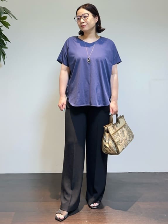 Asamiさんの「UNTITLED｜【接触冷感/洗える】Vネックコットンプルオーバー」を使ったコーディネート