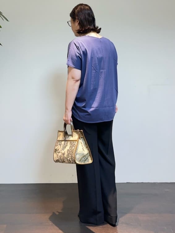 Asamiさんの「UNTITLED｜【接触冷感/洗える】Vネックコットンプルオーバー」を使ったコーディネート
