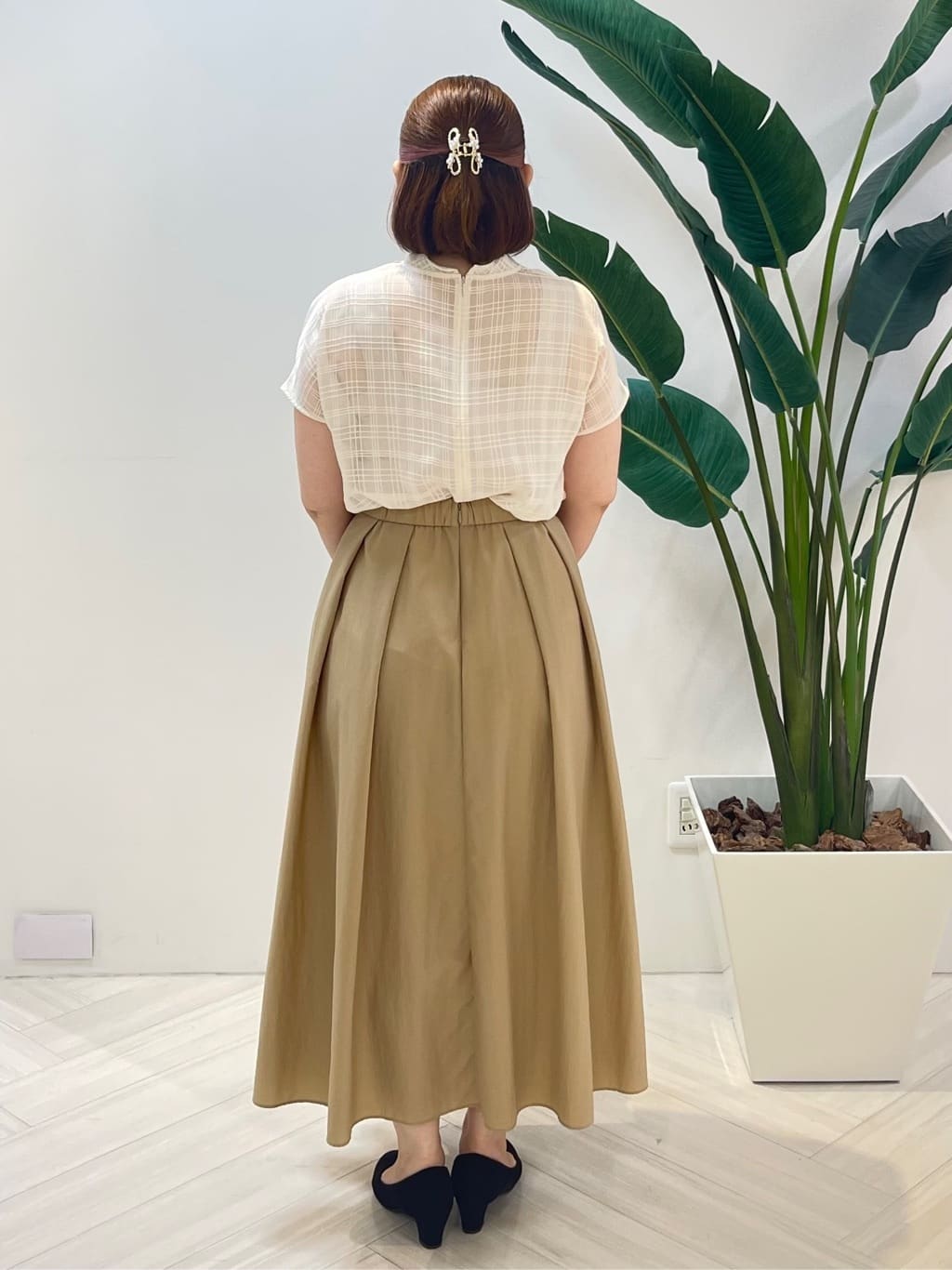 Tomoさんの「UNTITLED｜【シアー】チェックスタンドネックブラウス」を使ったコーディネート