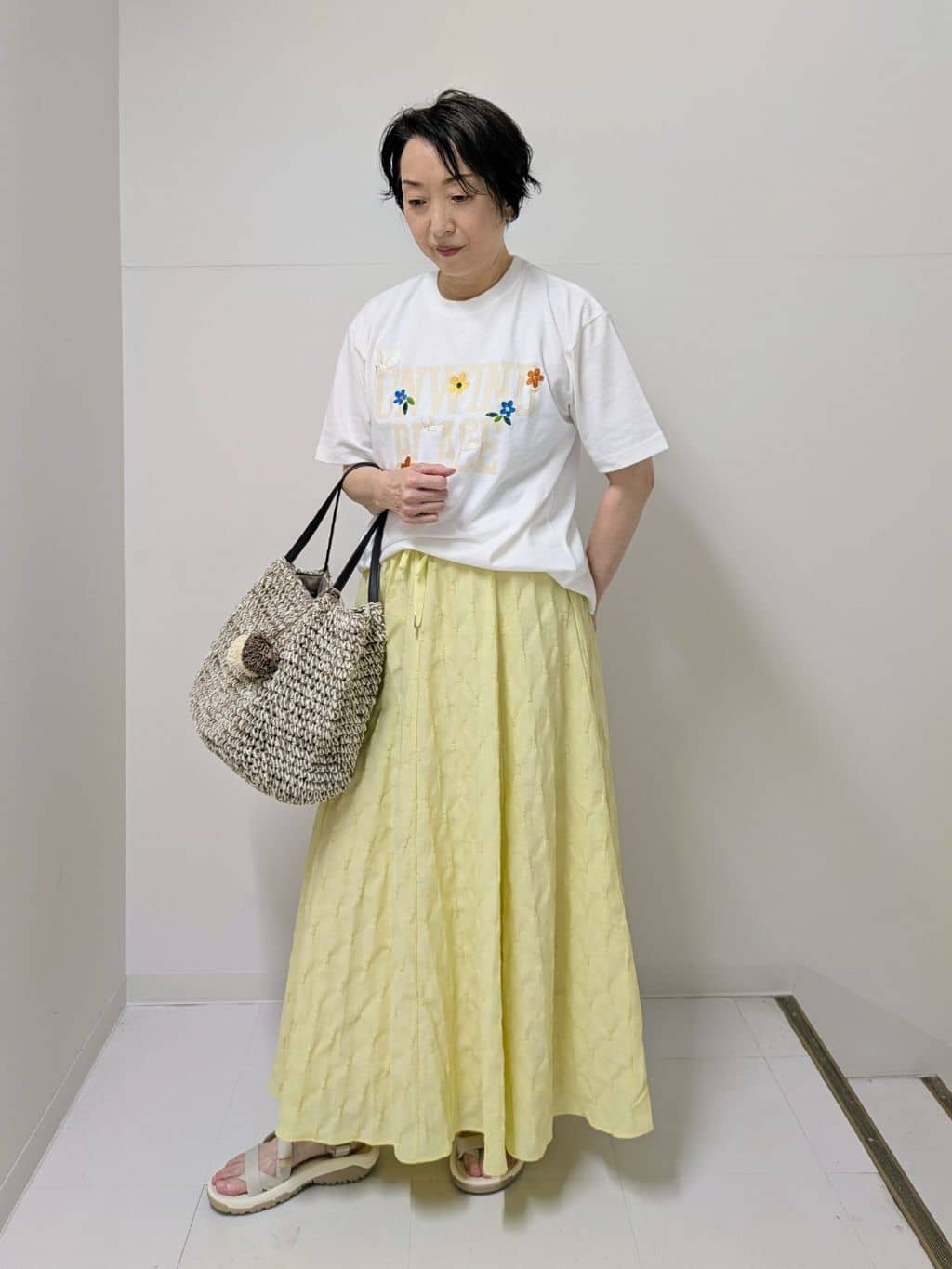 Asaさんの「Dessin｜ロゴ刺繍Tシャツ」を使ったコーディネート