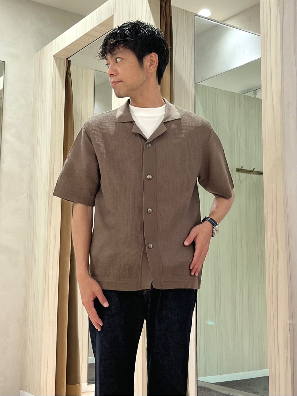 URAさんの「TAKEO KIKUCHI｜【抗菌防臭／5サイズ展開】ハイゲージポンチ Tシャツ」を使ったコーディネート