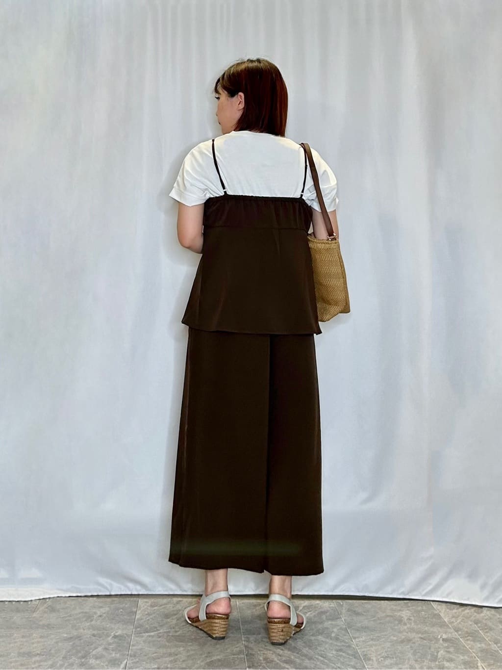 ネリさんの「SHOO･LA･RUE｜【S-LL/セットアップ可/ひんやり】女性らしさ溢れる ティアードキャミソール」を使ったコーディネート