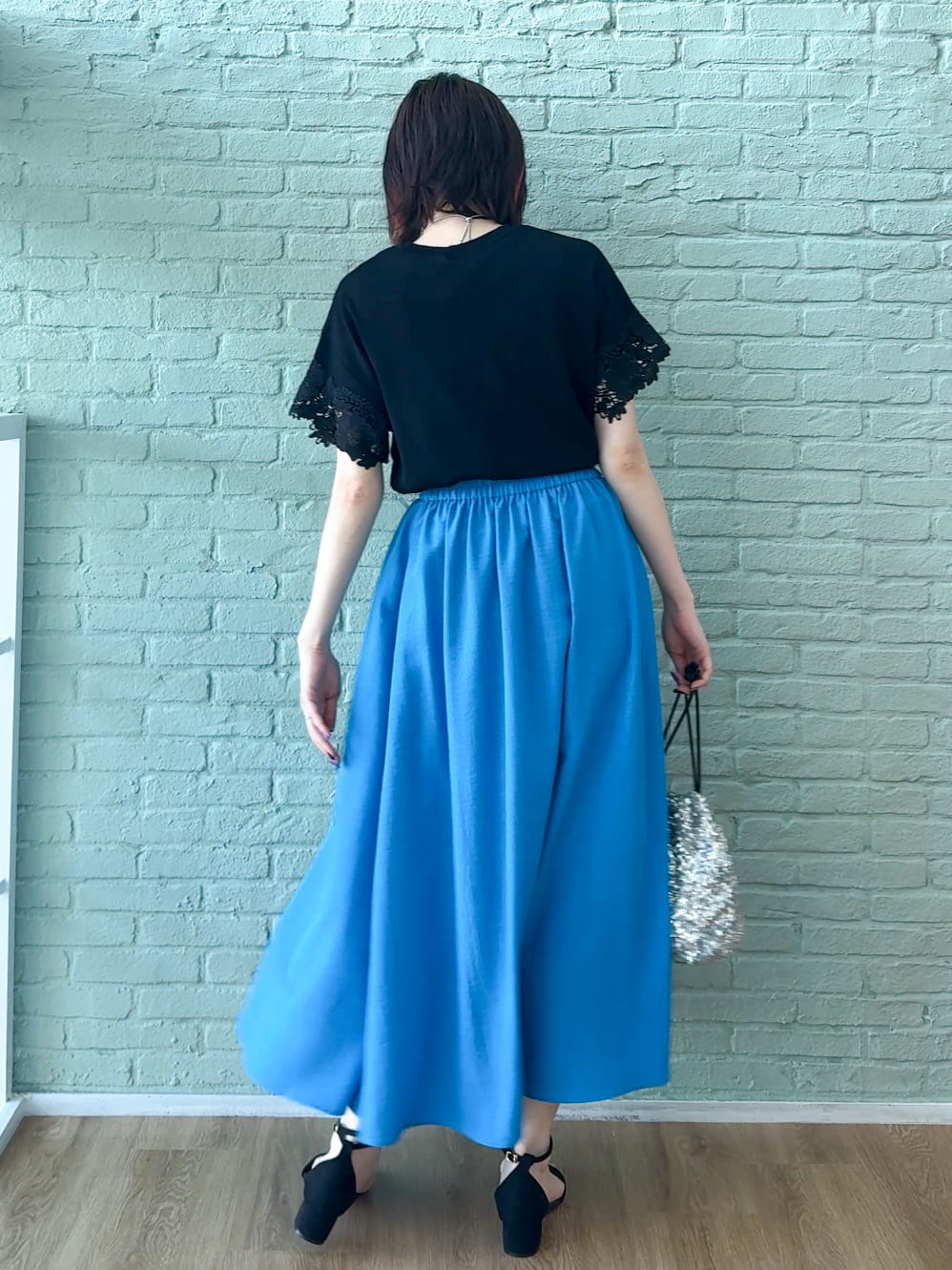 𝐜𝐡𝐢𝐤𝐚さんの「SHOO･LA･RUE｜【S-LL/ひんやり/UV/】大人上品な お袖レースニット」を使ったコーディネート
