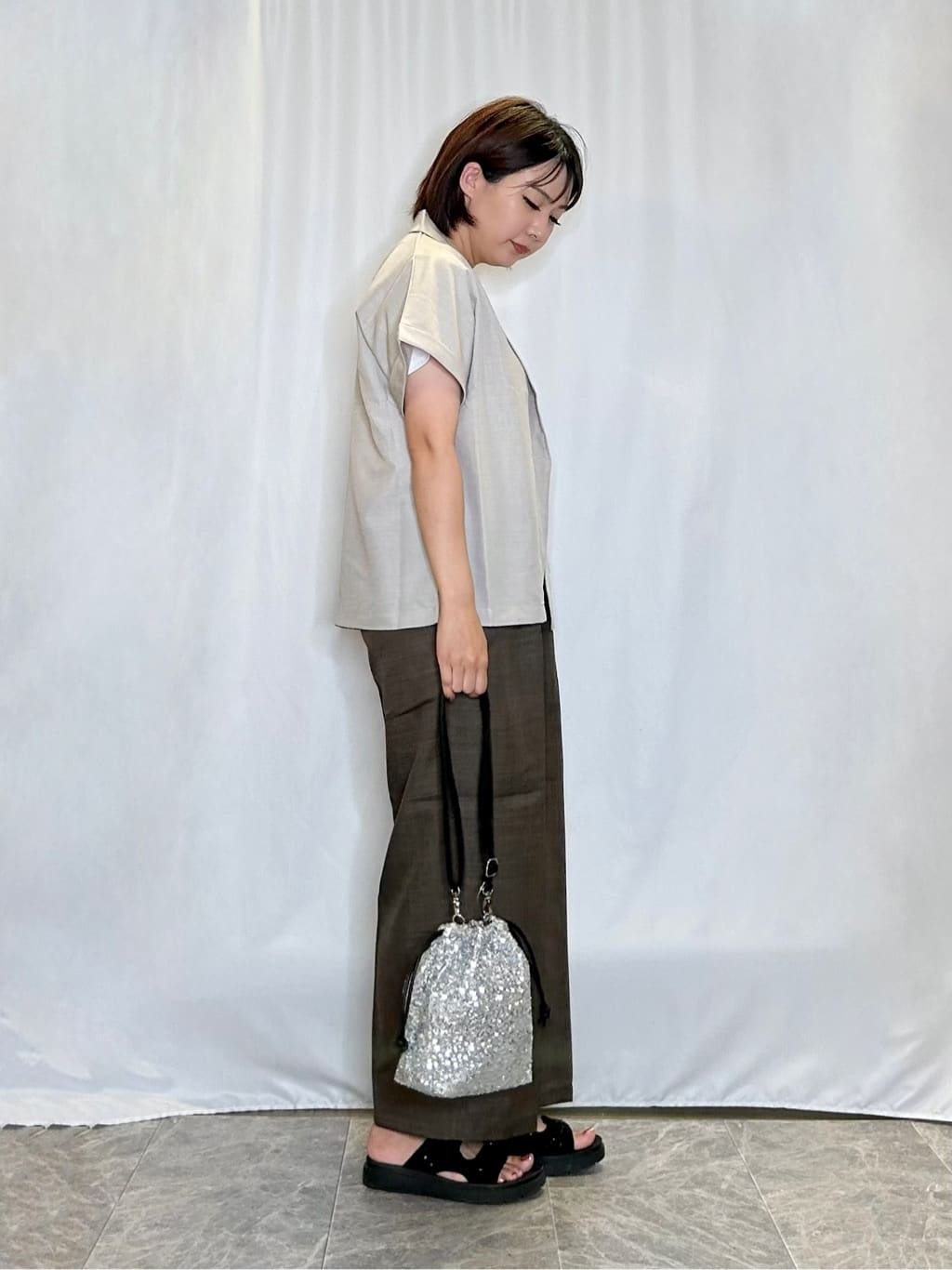 ネリさんの「SHOO･LA･RUE｜【S-LL】さらりと着たい大人のための 麻調半袖ジャケット」を使ったコーディネート