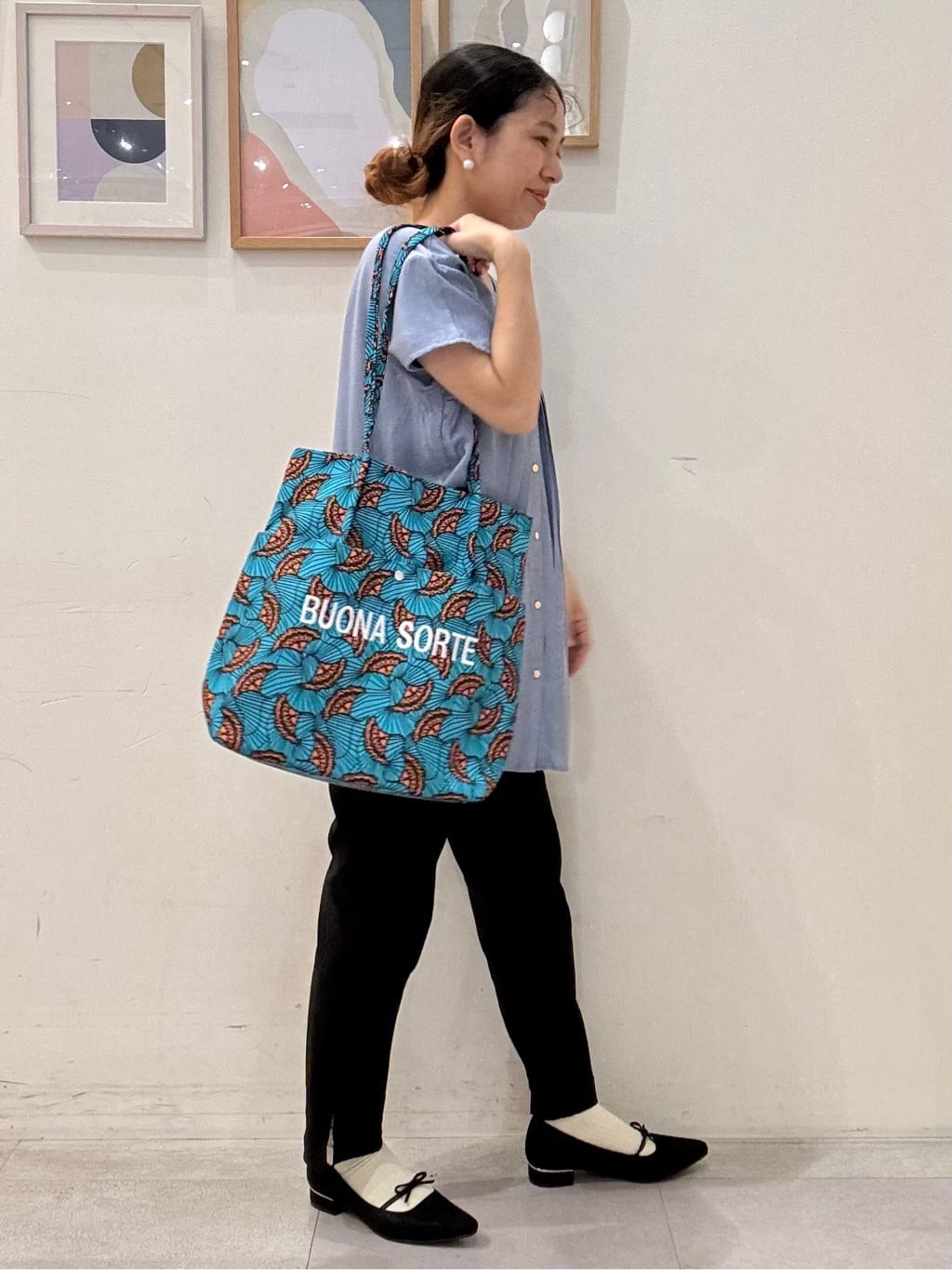 たけぴさんの「SHOO･LA･RUE｜【S-LL/ひんやり】インせず決まる タックプリーツシャツ」を使ったコーディネート