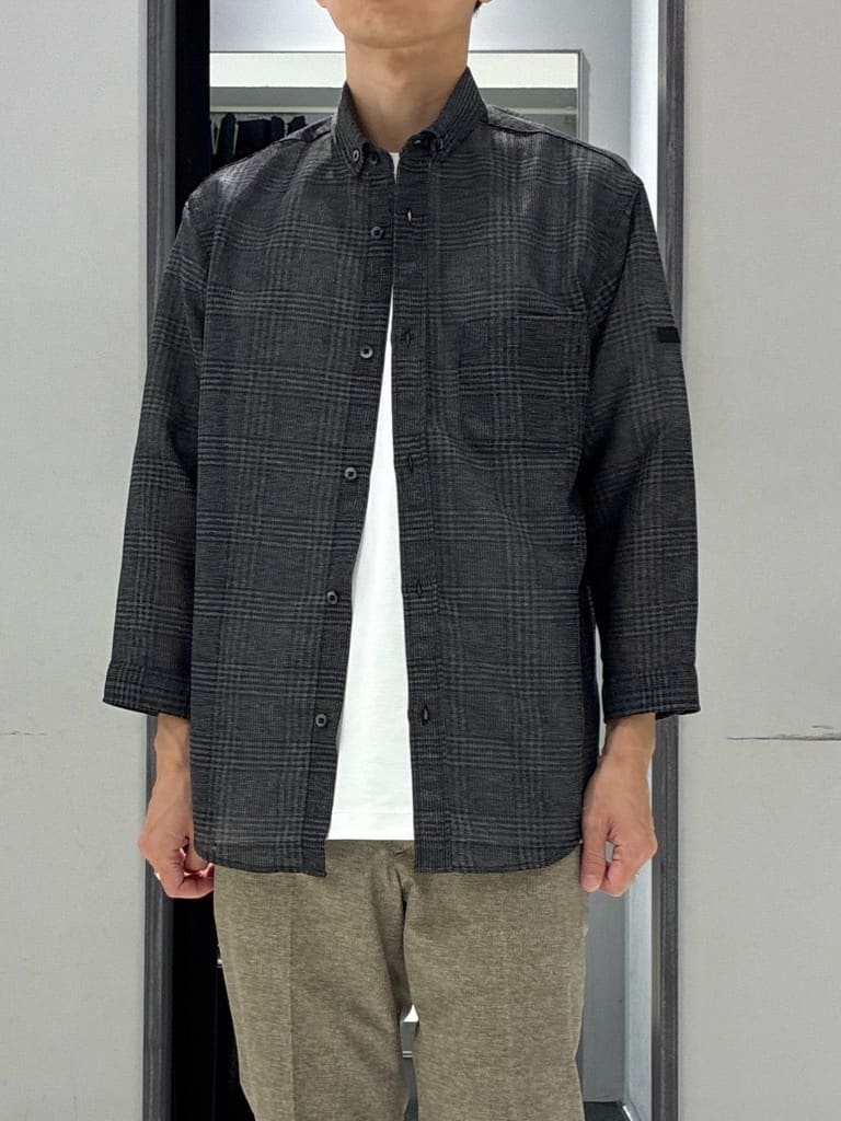 わいずみさんの「TAKEO KIKUCHI｜【抗菌防臭】COOL DOTS（R）ドビープリント パンツ」を使ったコーディネート