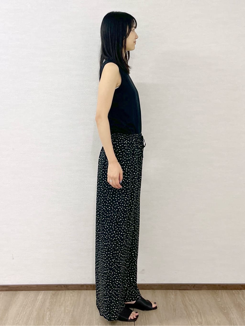 sachikoさんの「OPAQUE.CLIP｜幾何柄プリントイージーワイドパンツ／セットアップ対応【洗える】」を使ったコーディネート