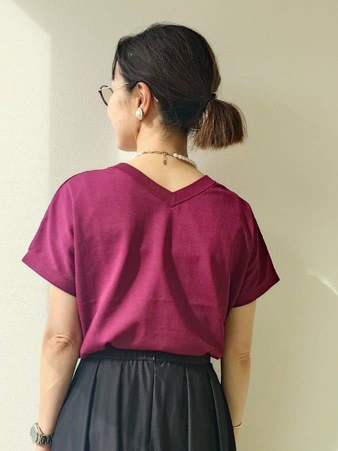 MUTSUKOさんの「UNTITLED｜【洗える/前後2WAY】ネックプルオーバーニット」を使ったコーディネート