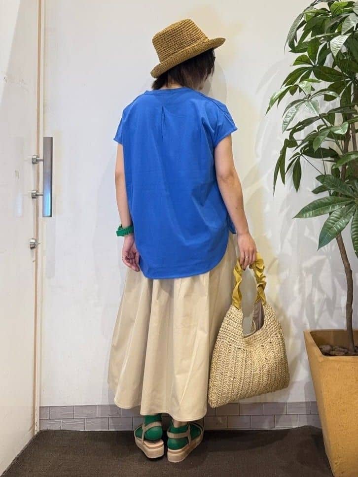 misakiさんの「SHOO･LA･RUE｜【洗える/S-LL/撥水】タックギャザー フレアスカート」を使ったコーディネート