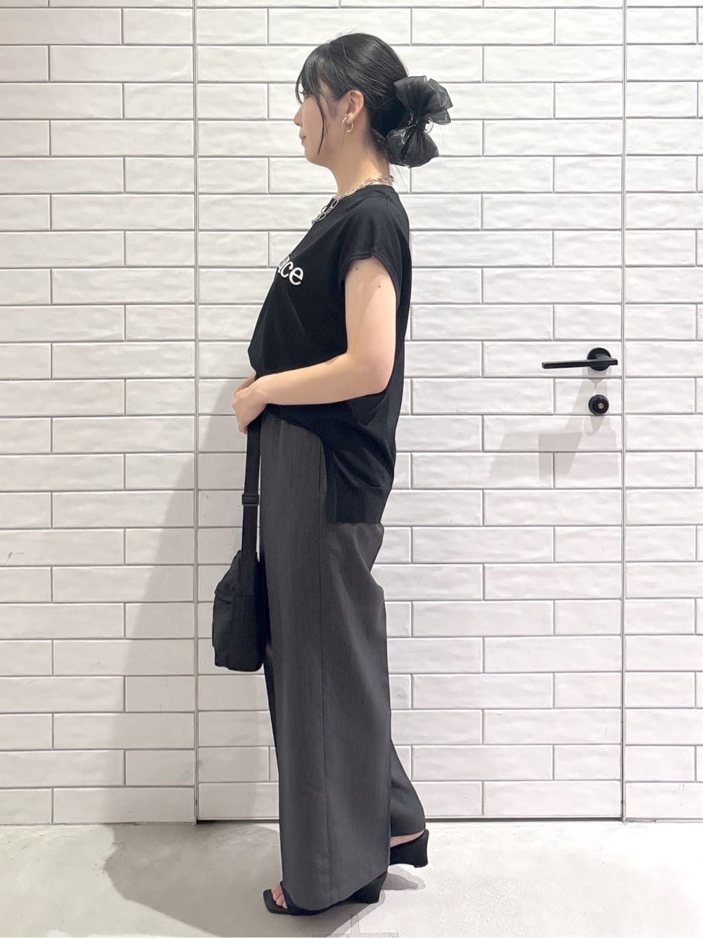 ayumiさんの「OPAQUE.CLIP｜ロゴフレンチスリーブニット【洗濯機洗い可／UV／接触冷感／抗ピル】」を使ったコーディネート