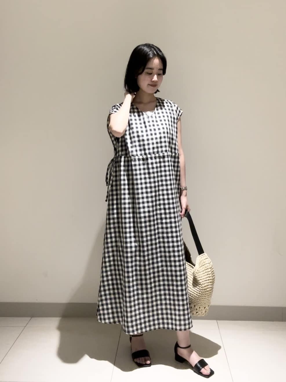 mayuさんの「Dessin｜【リンクコーデ・洗える】ウエストドロスト付きチェック柄ワンピース」を使ったコーディネート