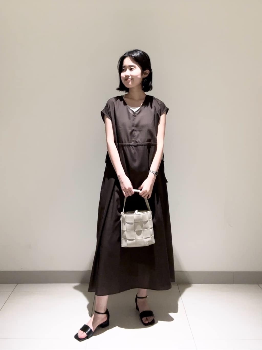 mayuさんの「Dessin｜【リンクコーデ・洗える】ウエストドロスト付きチェック柄ワンピース」を使ったコーディネート