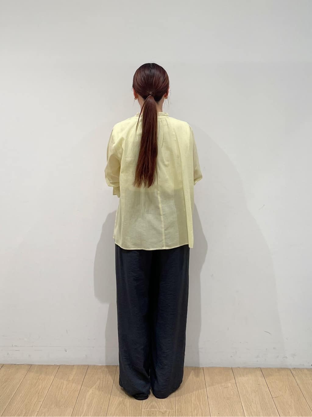 maiさんの「INDIVI｜【洗える/コットン】ピンタックシアーブラウス」を使ったコーディネート
