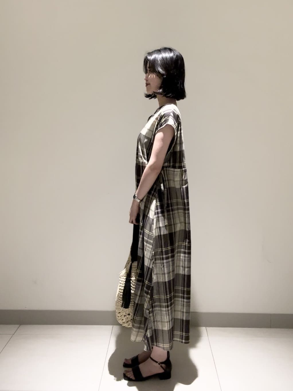 mayuさんの「Dessin｜【リンクコーデ・洗える】ウエストドロスト付きチェック柄ワンピース」を使ったコーディネート