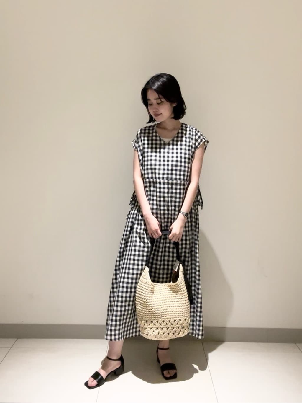 mayuさんの「Dessin｜【リンクコーデ・洗える】ウエストドロスト付きチェック柄ワンピース」を使ったコーディネート