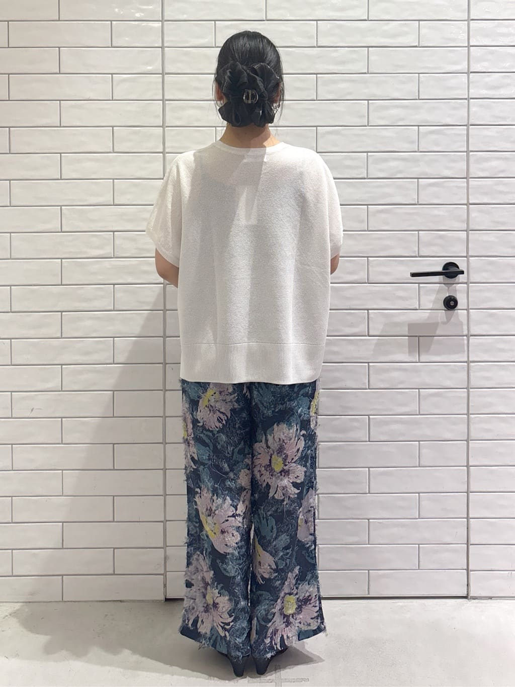 ayumiさんの「OPAQUE.CLIP｜《5色展開／S-LLサイズ》リラクシーメッシュニット【洗濯機洗い可】」を使ったコーディネート