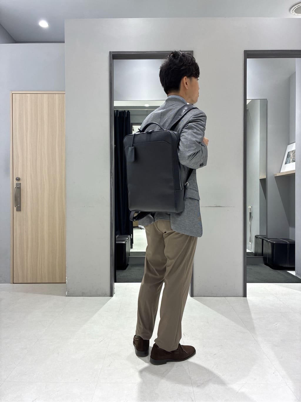 わいずみさんの「TAKEO KIKUCHI｜【360&deg;ストレッチ／セットアップ対応】None Of Stress パンツ」を使ったコーディネート