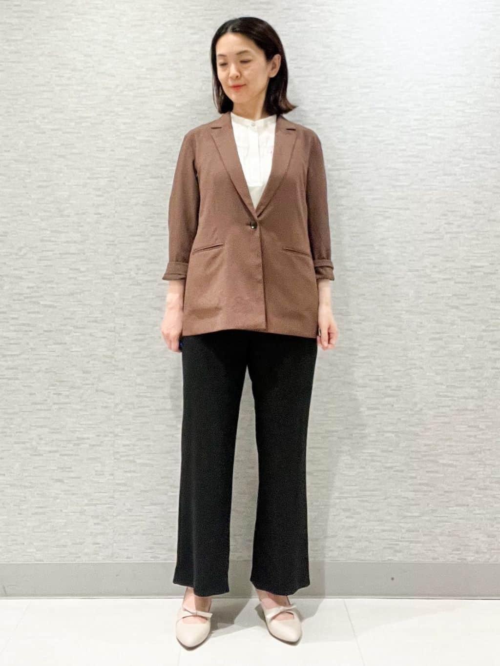 marikoさんの「Reflect｜【選べる5色◎／マシンウォッシュ可】シャーリングデザインブラウス」を使ったコーディネート