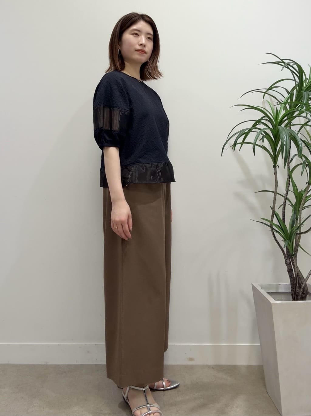 Suma Una本部スタッフさんの「SunaUna｜◆【5分袖】ボリュームパフスリーブトップス」を使ったコーディネート