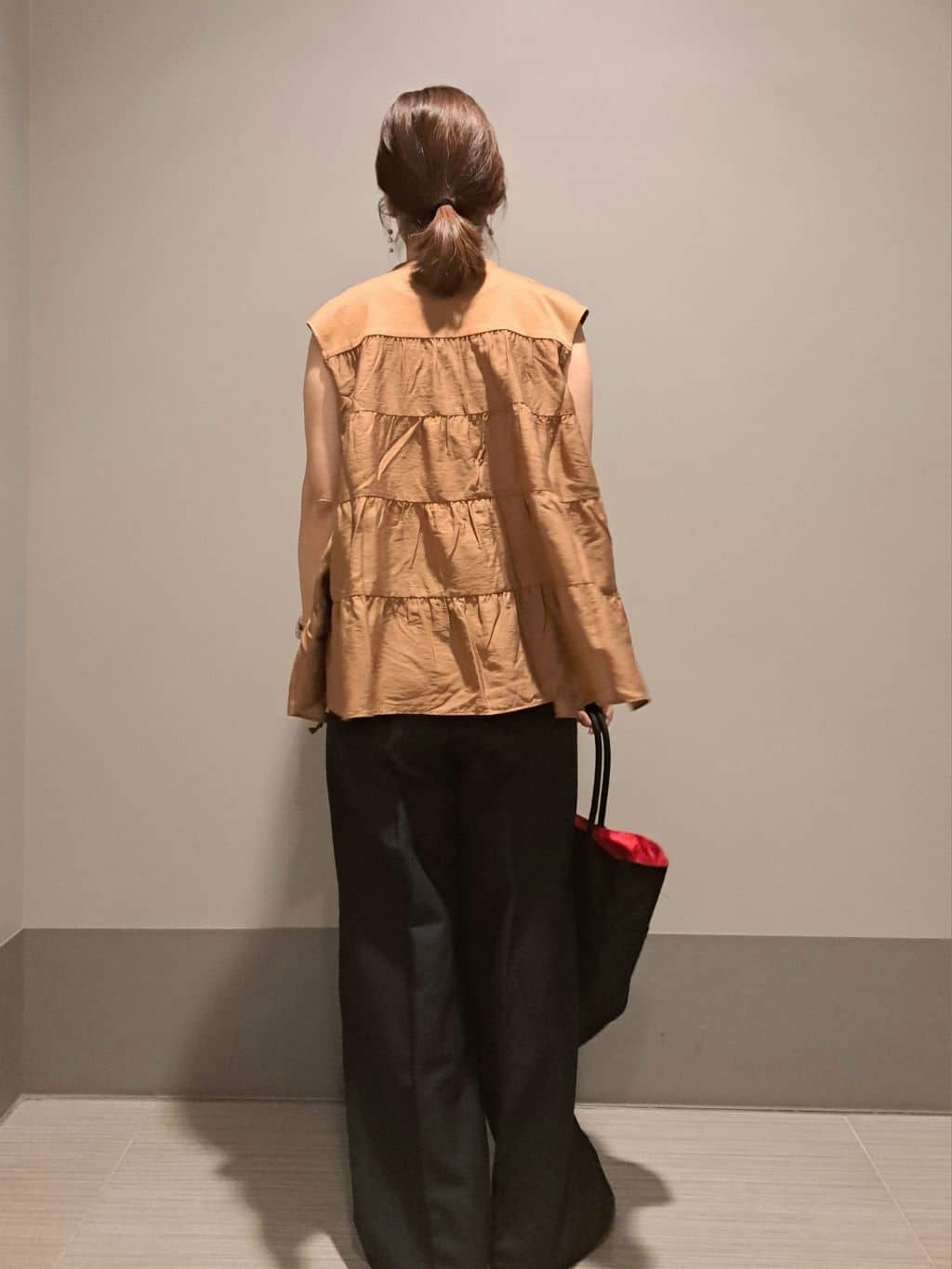 Takahashiさんの「DRESSTERIOR｜◆【接触冷感/イージーケア】ティアードコンビカットソー」を使ったコーディネート