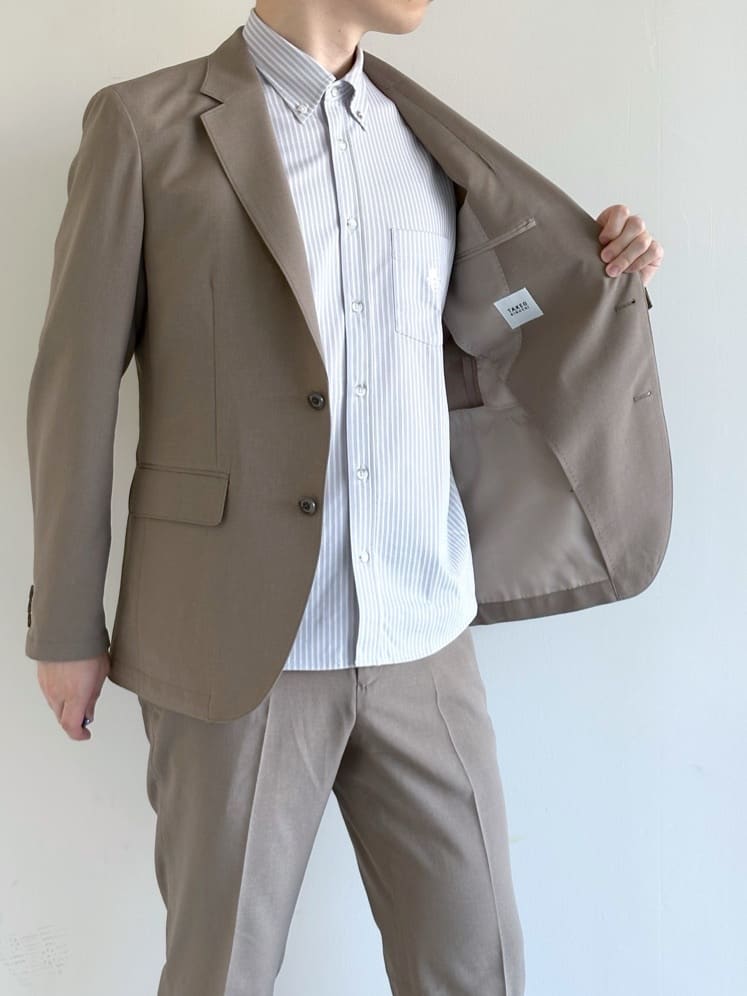 イッシーさんの「TAKEO KIKUCHI｜【COOL CITY WEAR】アーバンクール ジャケット /接触冷感・吸水速乾」を使ったコーディネート