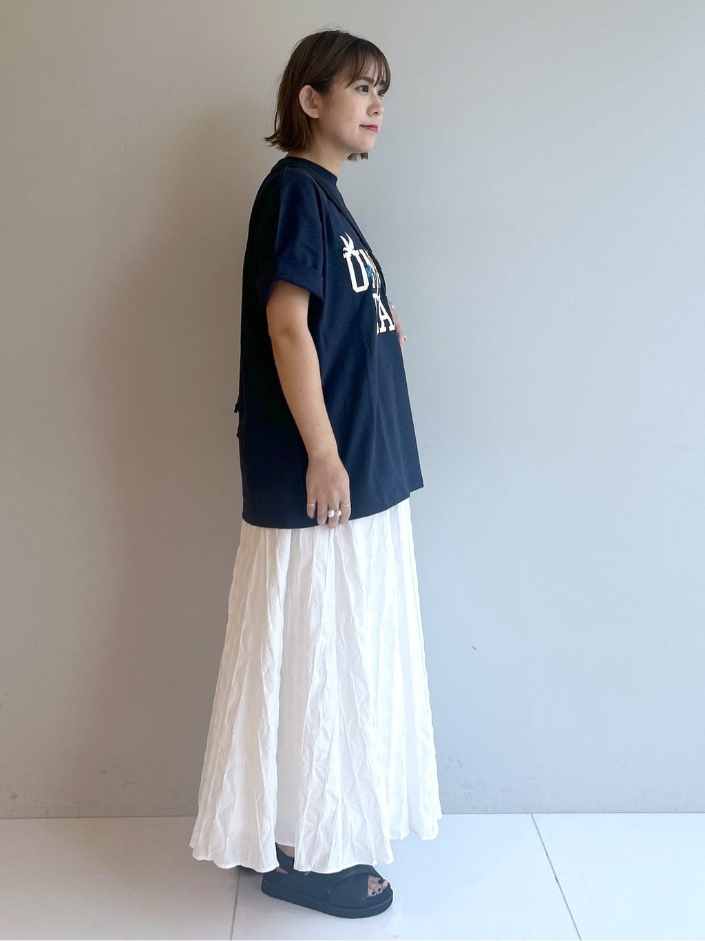 Hirokaさんの「Dessin｜ロゴ刺繍Tシャツ」を使ったコーディネート