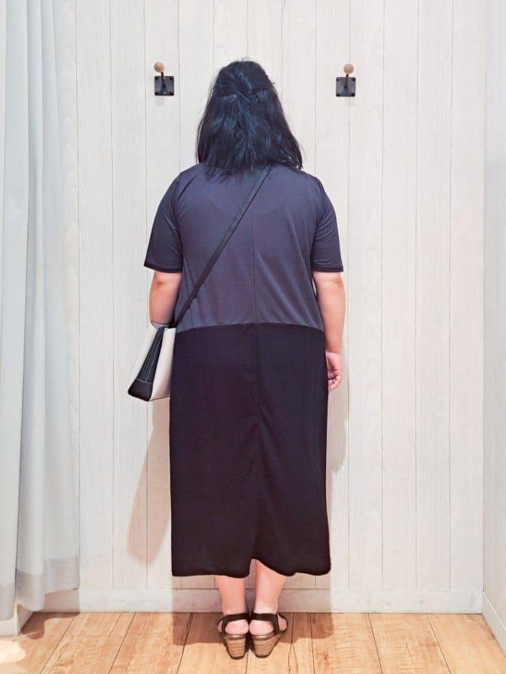 kotomiさんの「SHOO･LA･RUE｜【ひんやり/体型カバー】さらりと着られる バイカラーAラインワンピース」を使ったコーディネート