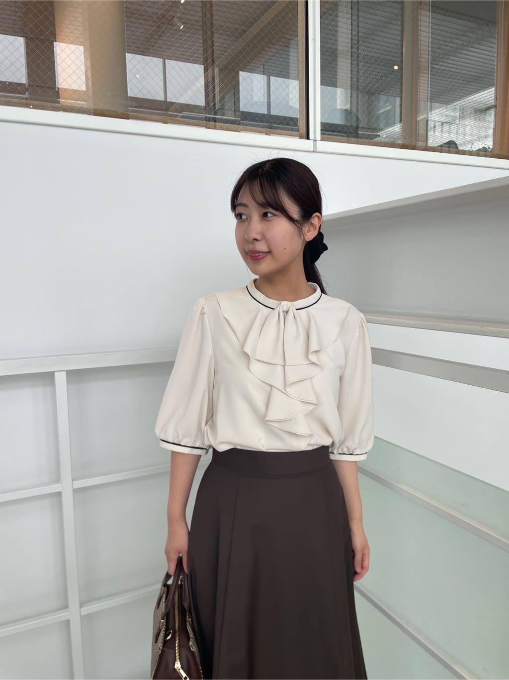 abeさんの「Couture brooch｜【マシンウォッシャブル・美シルエット】裾シアーフレアスカート」を使ったコーディネート