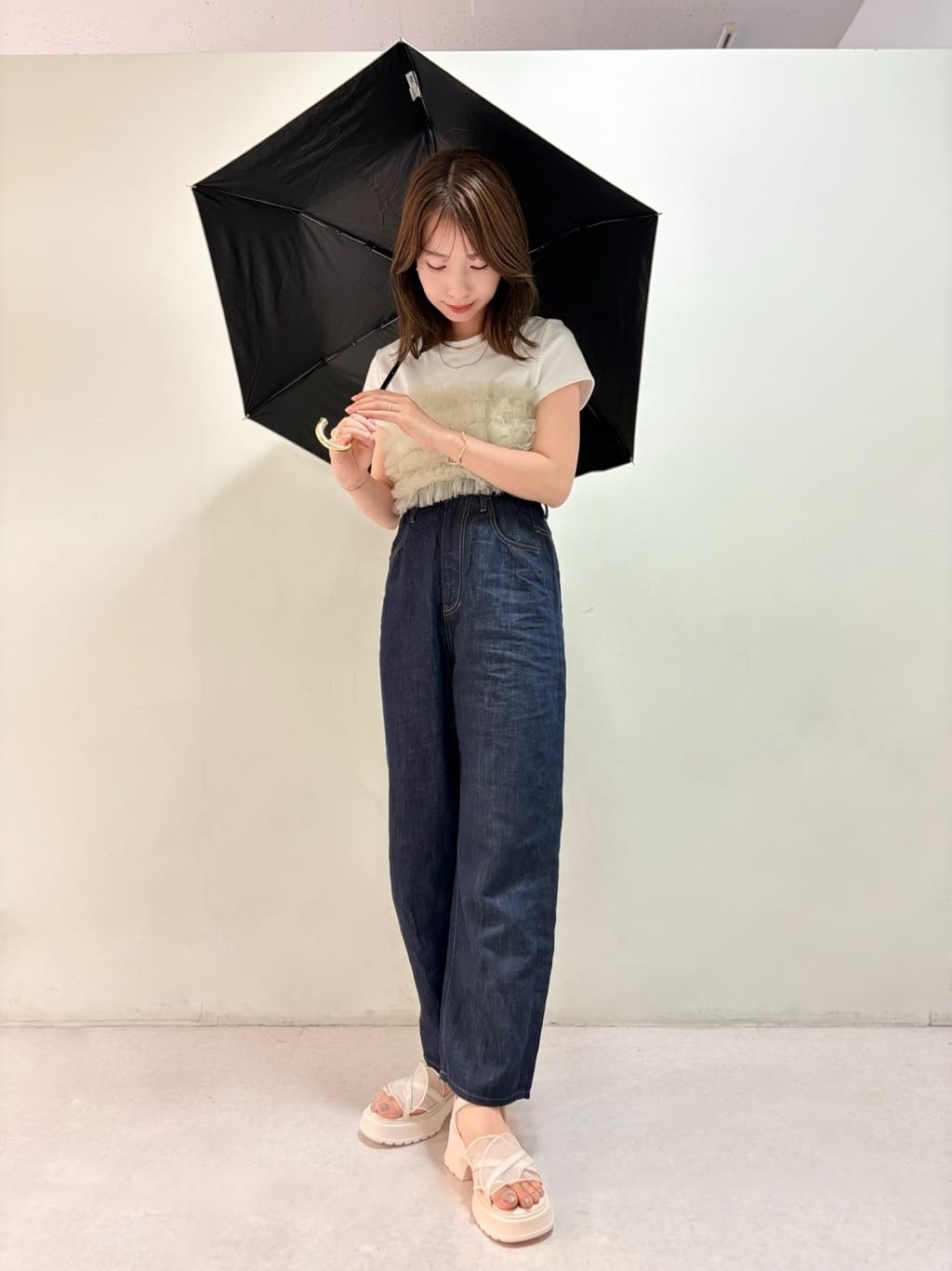 sakiさんの「ESPERANZA｜チュールフリルサンダル」を使ったコーディネート