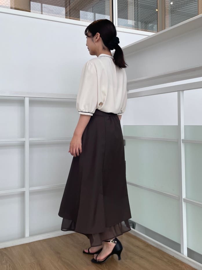 abeさんの「Couture brooch｜【マシンウォッシャブル・美シルエット】裾シアーフレアスカート」を使ったコーディネート