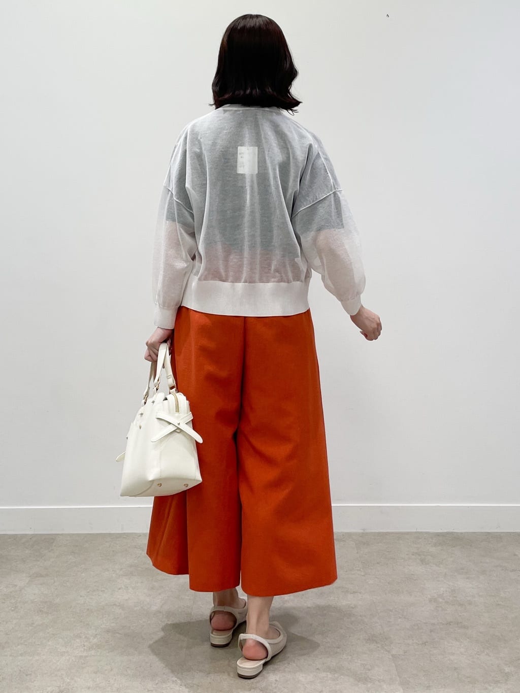 yukariさんの「Reflect｜【選べる5色◎／マシンウォッシュ可】シャーリングデザインブラウス」を使ったコーディネート