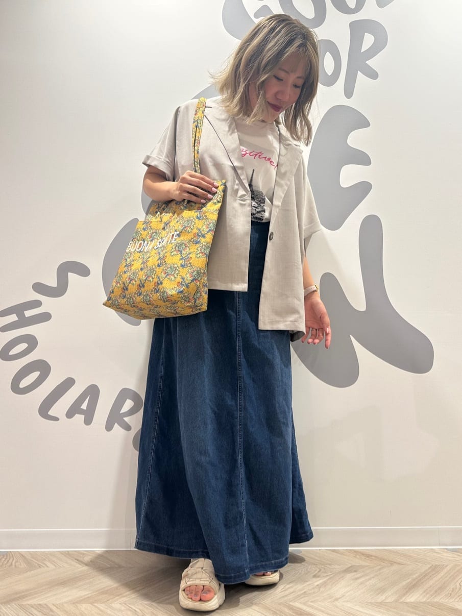 netさんの「SHOO･LA･RUE｜【S-LL/ひんやり/UV】選べる6柄でそれぞれ欲しくなる プリントTシャツ」を使ったコーディネート
