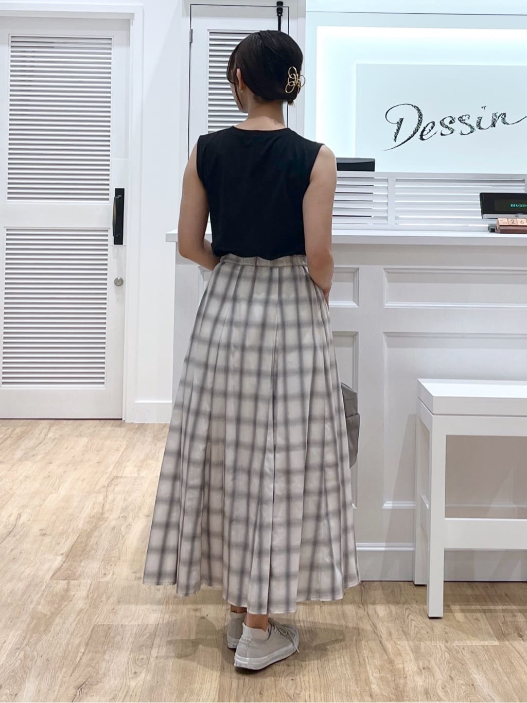 canaさんの「Dessin｜【洗える】ノースリーブカットソー」を使ったコーディネート