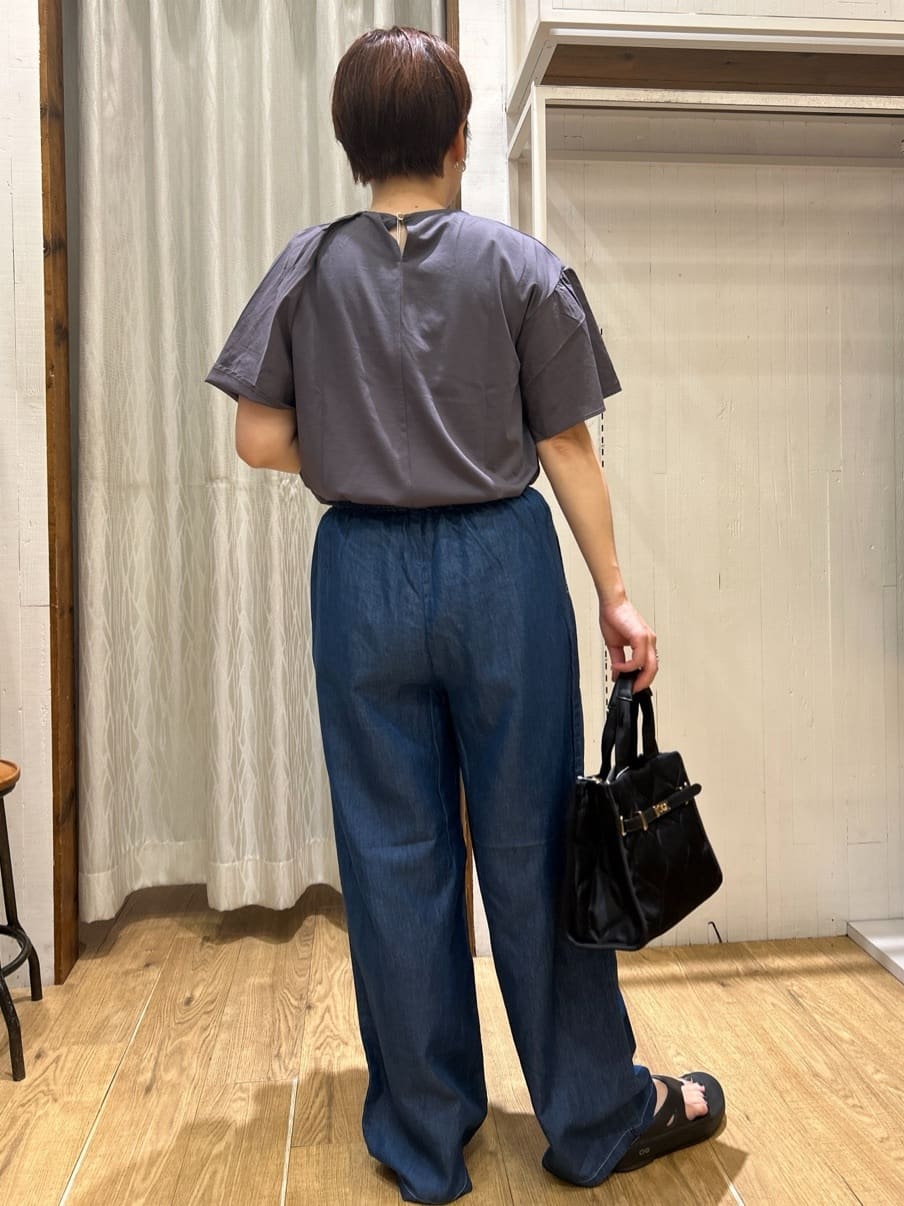 ga_riさんの「THE SHOP TK｜アシメケープ風プルオーバー【接触冷感/洗濯機OK】」を使ったコーディネート