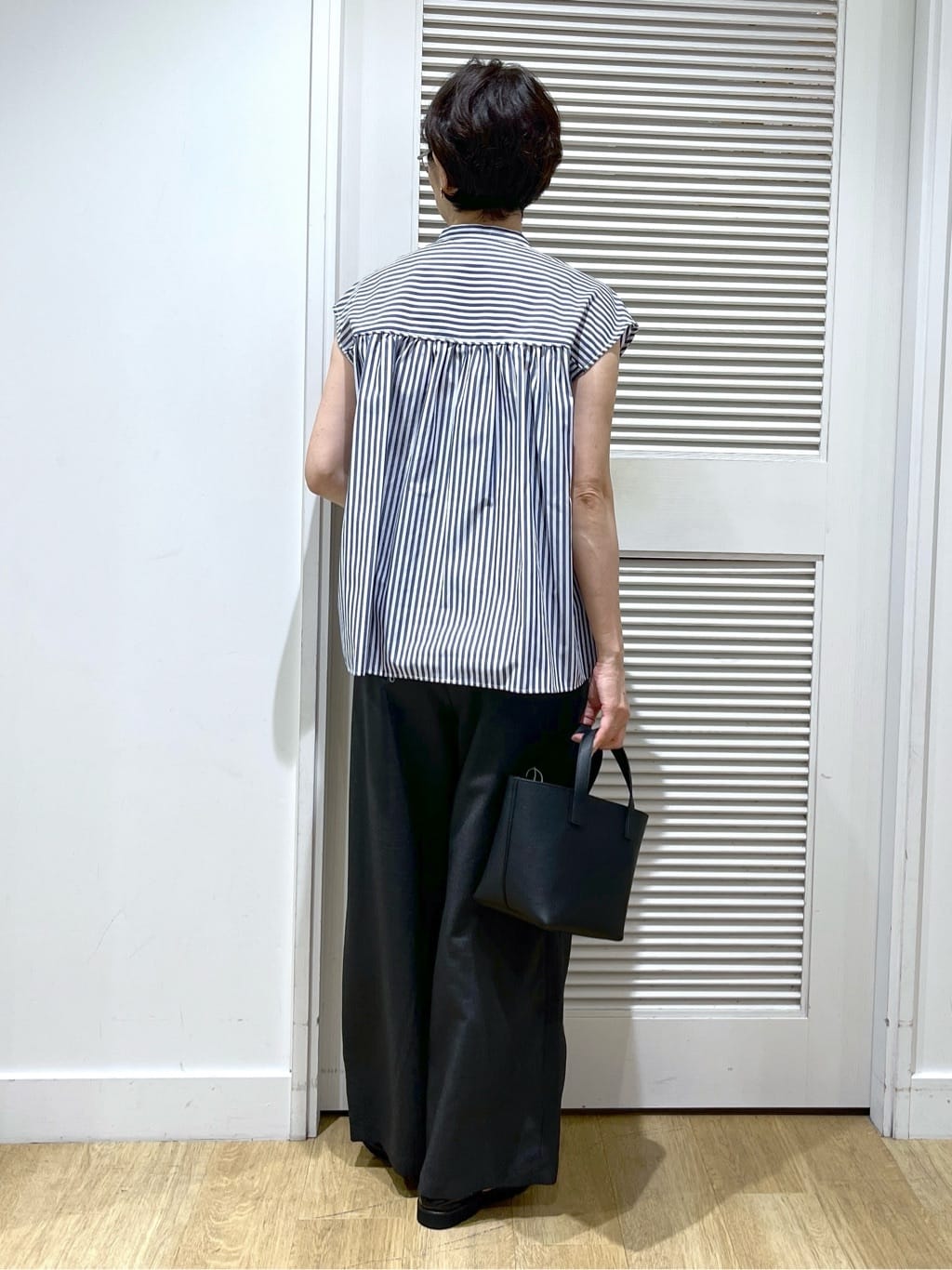 Miyazakiさんの「Dessin｜【洗える】ストライプ柄ギャザーブラウス」を使ったコーディネート