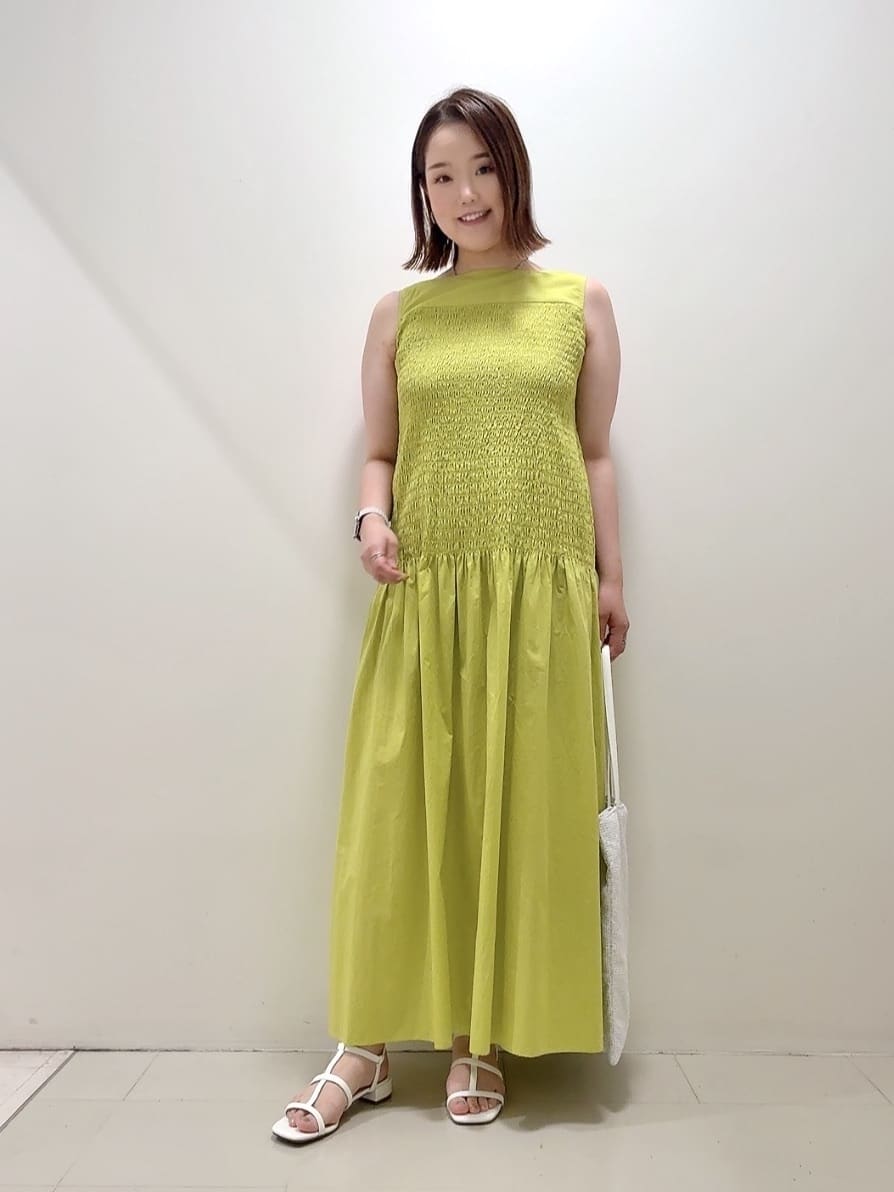 YUIさんの「UNTITLED｜【前開き/洗える】ショート丈シアーシャツ」を使ったコーディネート