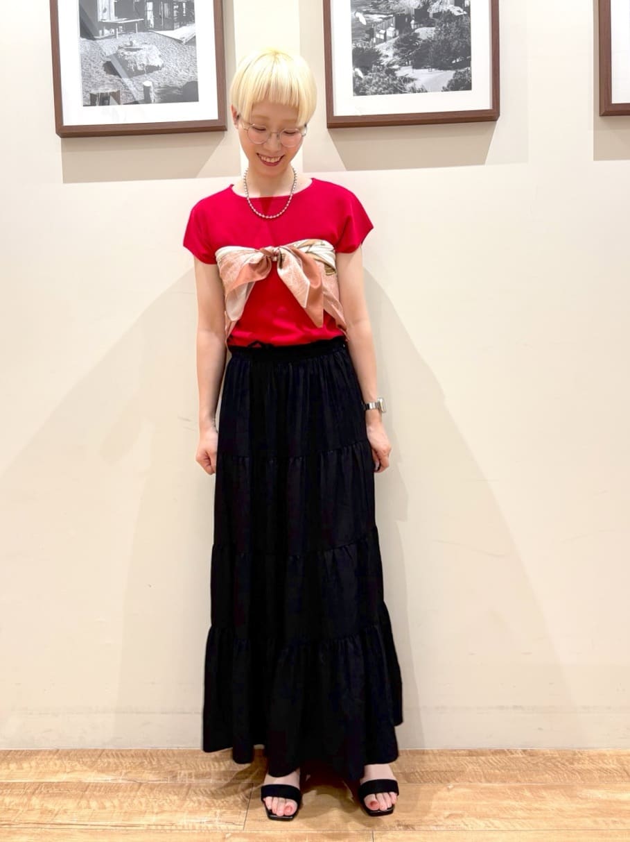 Ayumiさんの「SHOO･LA･RUE｜【洗える/S-LL/ひんやり】さらりと好印象　総針フレンチスリーブニット」を使ったコーディネート