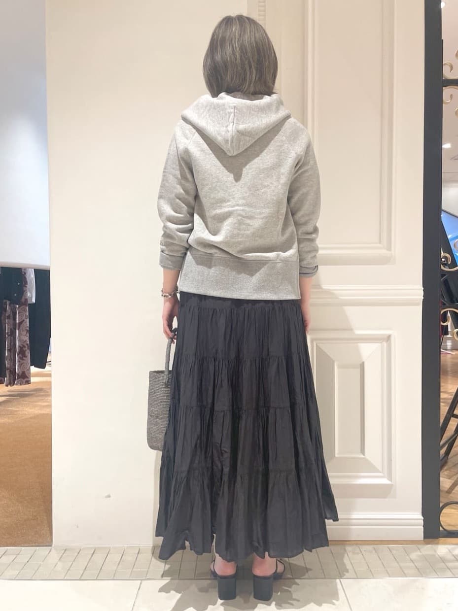 makiさんの「DRESSTERIOR｜◆【接触冷感/抗菌防臭/消臭】アイスクリアコットンTシャツ」を使ったコーディネート