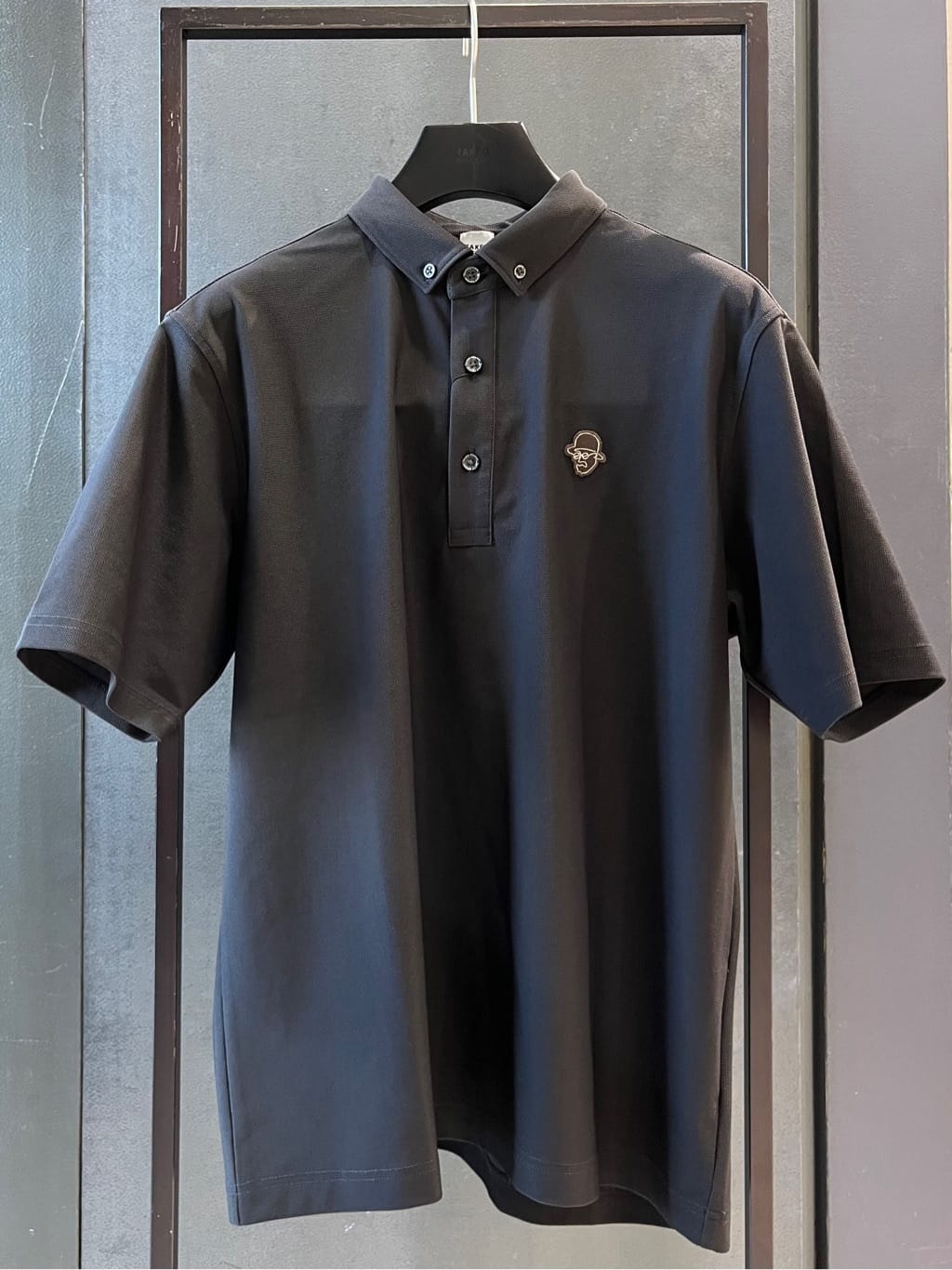uedaさんの「TAKEO KIKUCHI｜【COOL CITY WEAR】エアートール ポロシャツ /接触冷感・通気性」を使ったコーディネート
