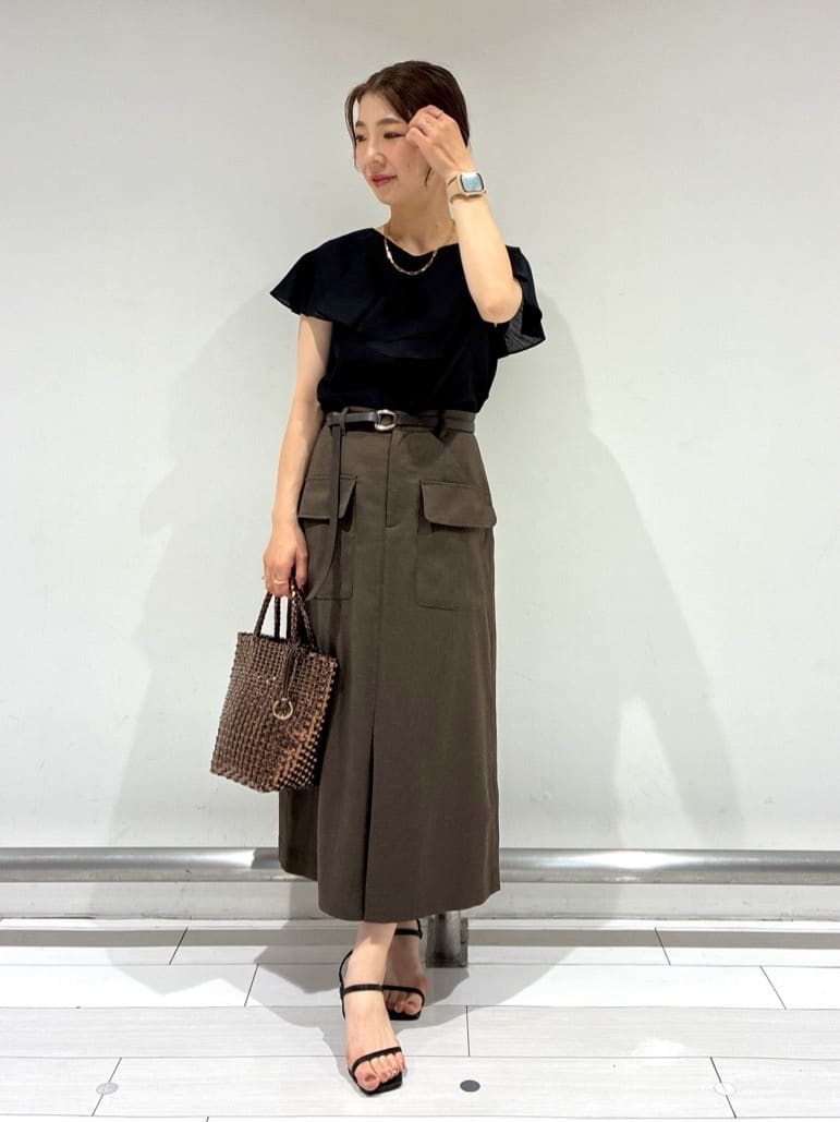 Rinさんの「UNTITLED｜【きれいめ/洗える/フリル】ラッフルシアーブラウス」を使ったコーディネート