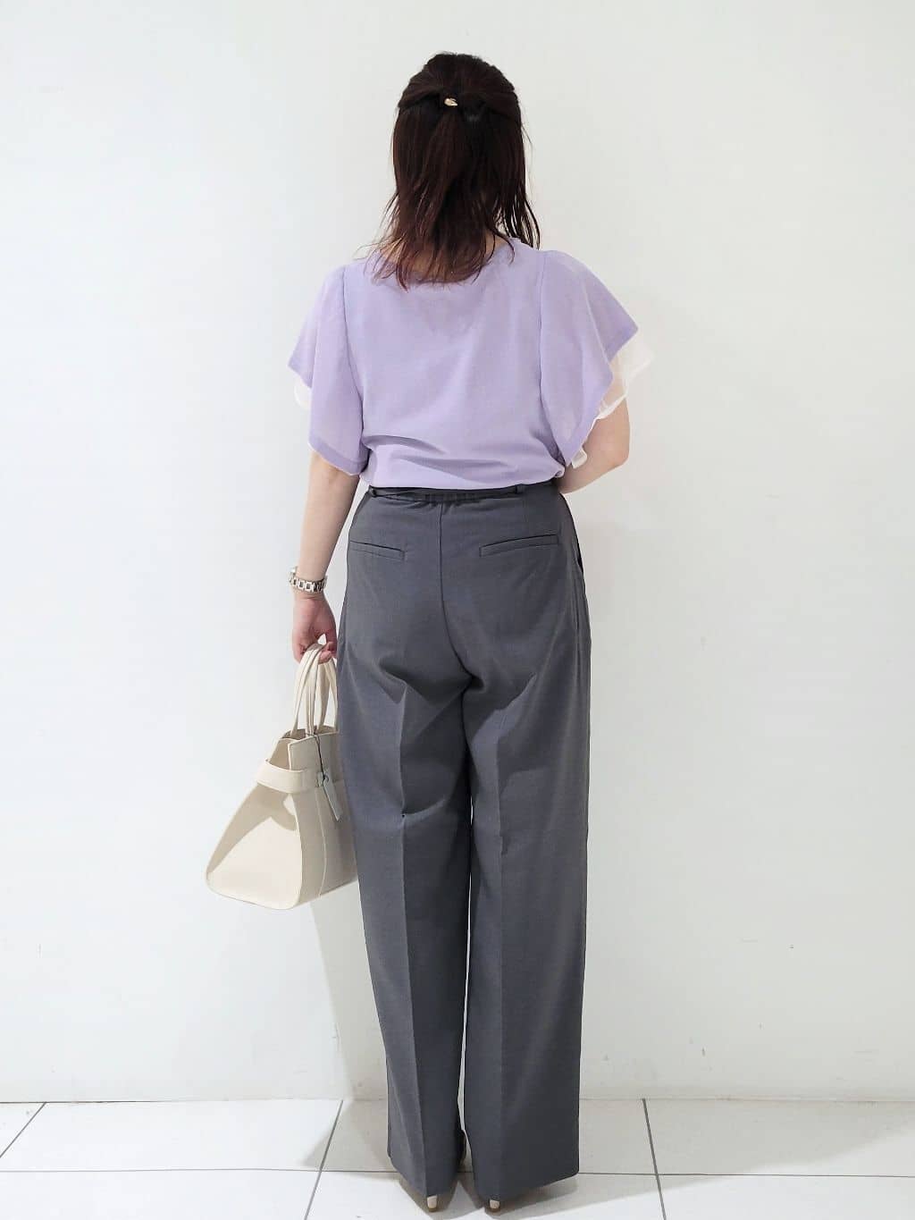 kinaさんの「index｜ストレッチ2タックワイドパンツ【洗濯機洗い可／接触冷感／吸水速乾】」を使ったコーディネート