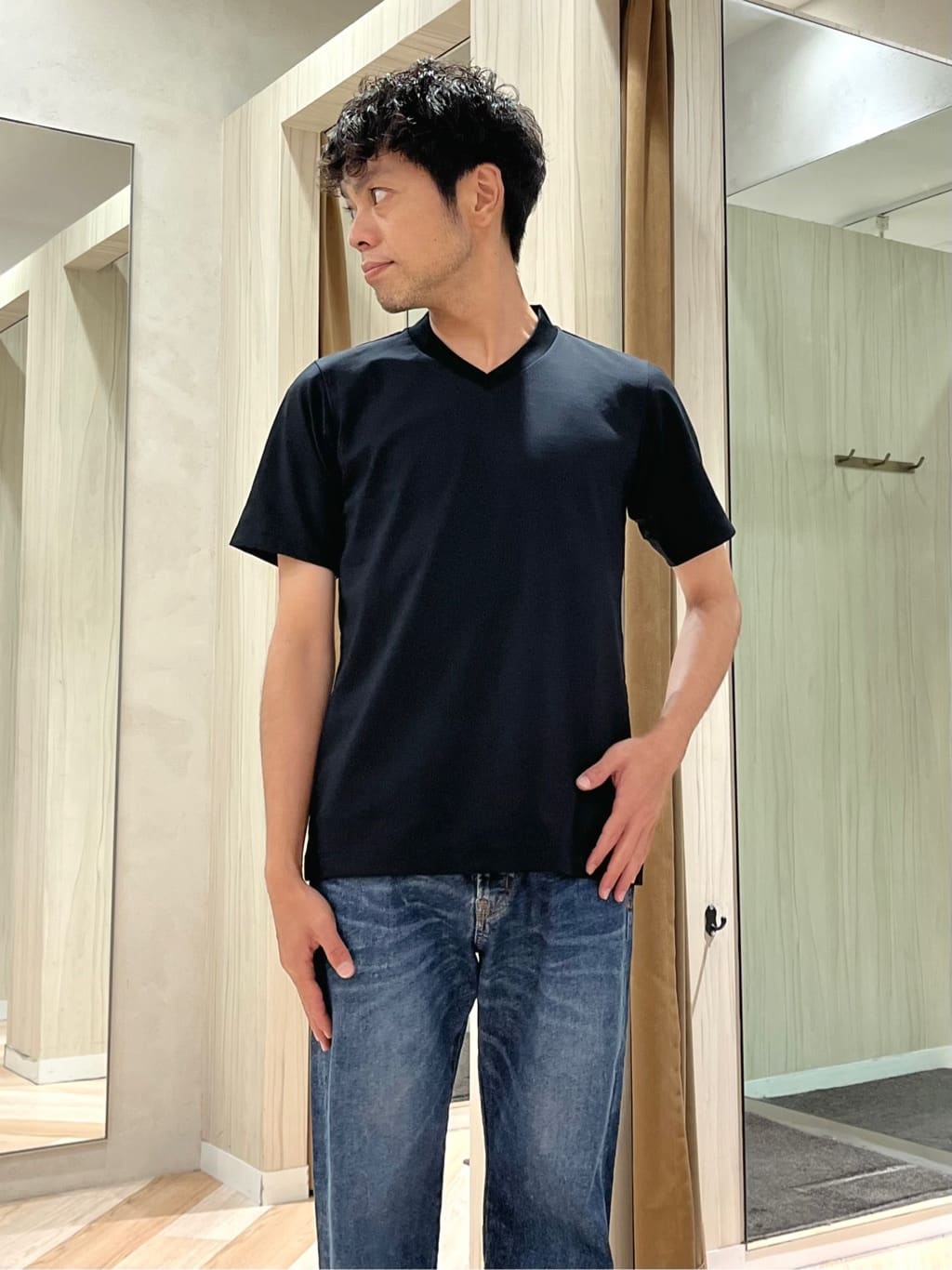 URAさんの「TAKEO KIKUCHI｜【COOL CITY WEAR】アーバンクール ジャケット /接触冷感・吸水速乾」を使ったコーディネート