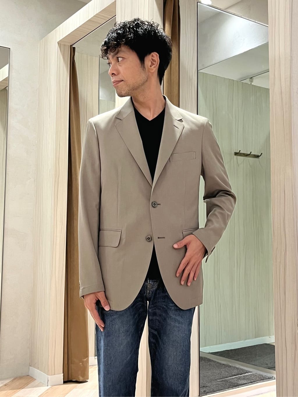 URAさんの「TAKEO KIKUCHI｜【COOL CITY WEAR】アーバンクール ジャケット /接触冷感・吸水速乾」を使ったコーディネート