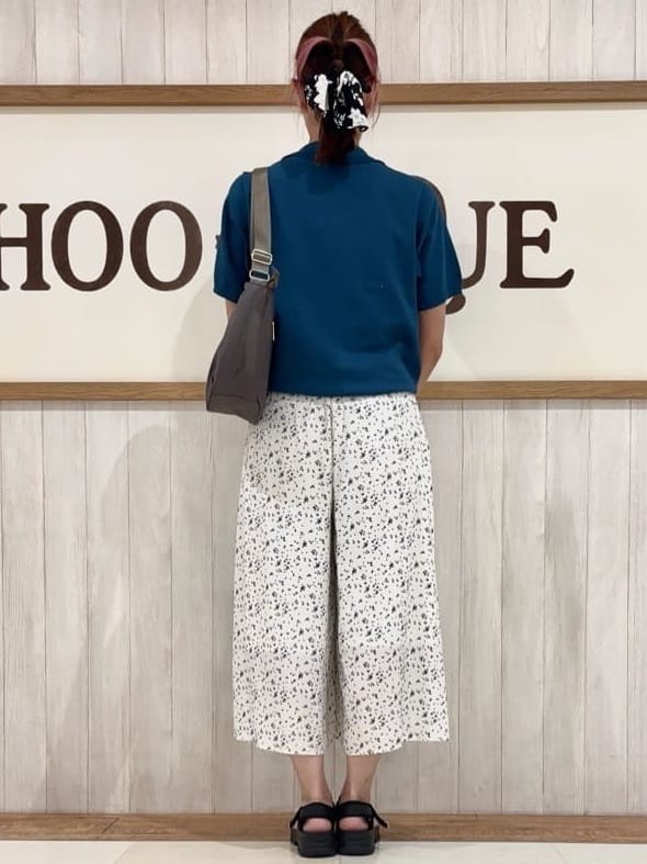 みきぽんさんの「SHOO･LA･RUE｜【S-LL/洗える】大人の抜け感 スキッパーニット」を使ったコーディネート