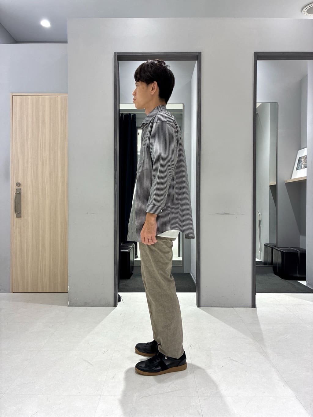 わいずみさんの「TAKEO KIKUCHI｜【抗菌防臭／5サイズ展開】ハイゲージポンチ Tシャツ」を使ったコーディネート