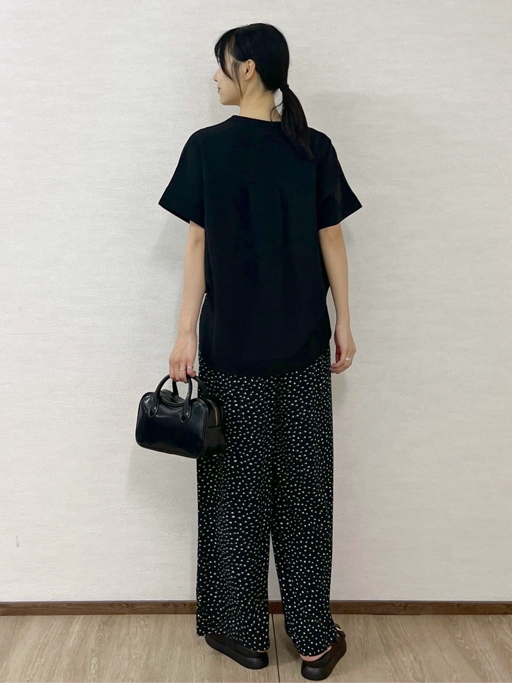 sachikoさんの「OPAQUE.CLIP｜《5色展開／SS-LLサイズ》スキッパー金ボタンブラウス／セットアップ対応【防シワ／ストレッチ／洗濯」を使ったコーディネート